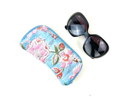 etui à lunettes de soleil peu encombrant bleu ciel