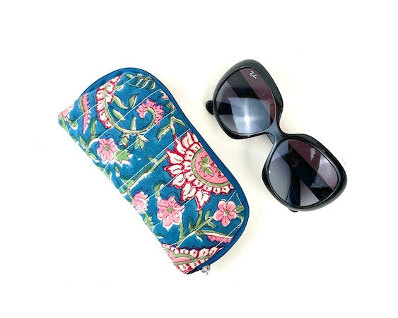 etui à lunettes de soleil léger et protecteur couleur paon