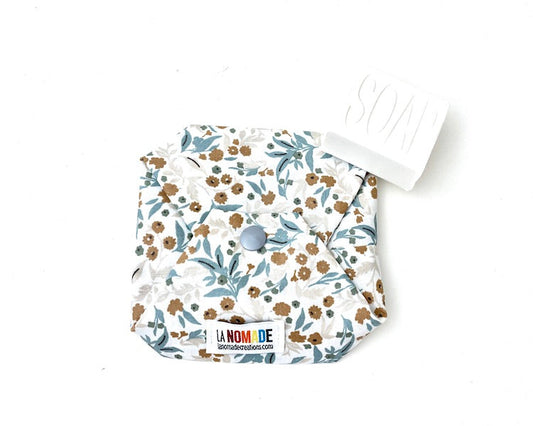 étui à savon solide fleuri bleu