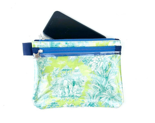 Petite_trousse_tactile_smartphone_motif_toile_de_jouy_verte