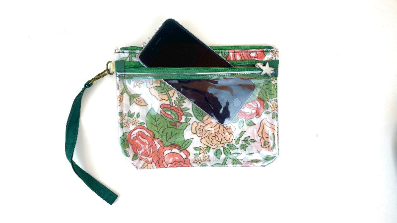 petite trousse tactile smartphone pour la plage