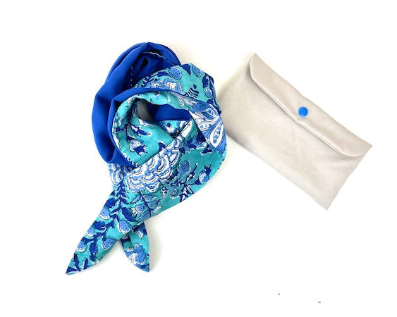 petit foulard couleur bleu roi