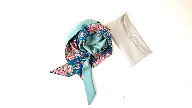 le P'tit foulard femme avec pochette de rangement, couleur vert paon