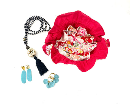 aumoniere_a_bijoux_rouge_ouverte