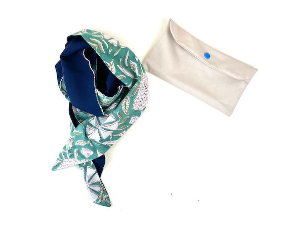 petit foulard couleur verte
