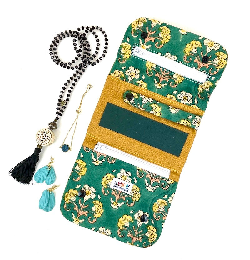 Trousse à bijoux plate